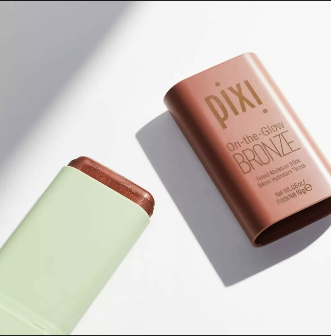 On the glow bronzer pixi